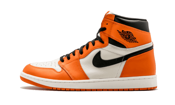 Fyll På Med Air Jordan 1 Retro Hög Och Omvänd Splittrad Ryggtavla